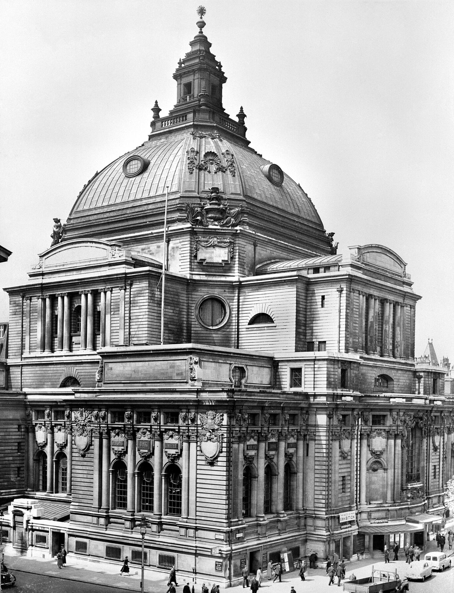 Exterior view or the Central Hall, London, site of the first part of the First Session of the United Nations General Assembly. The Assembly held its first meeting on January 10, 1946.