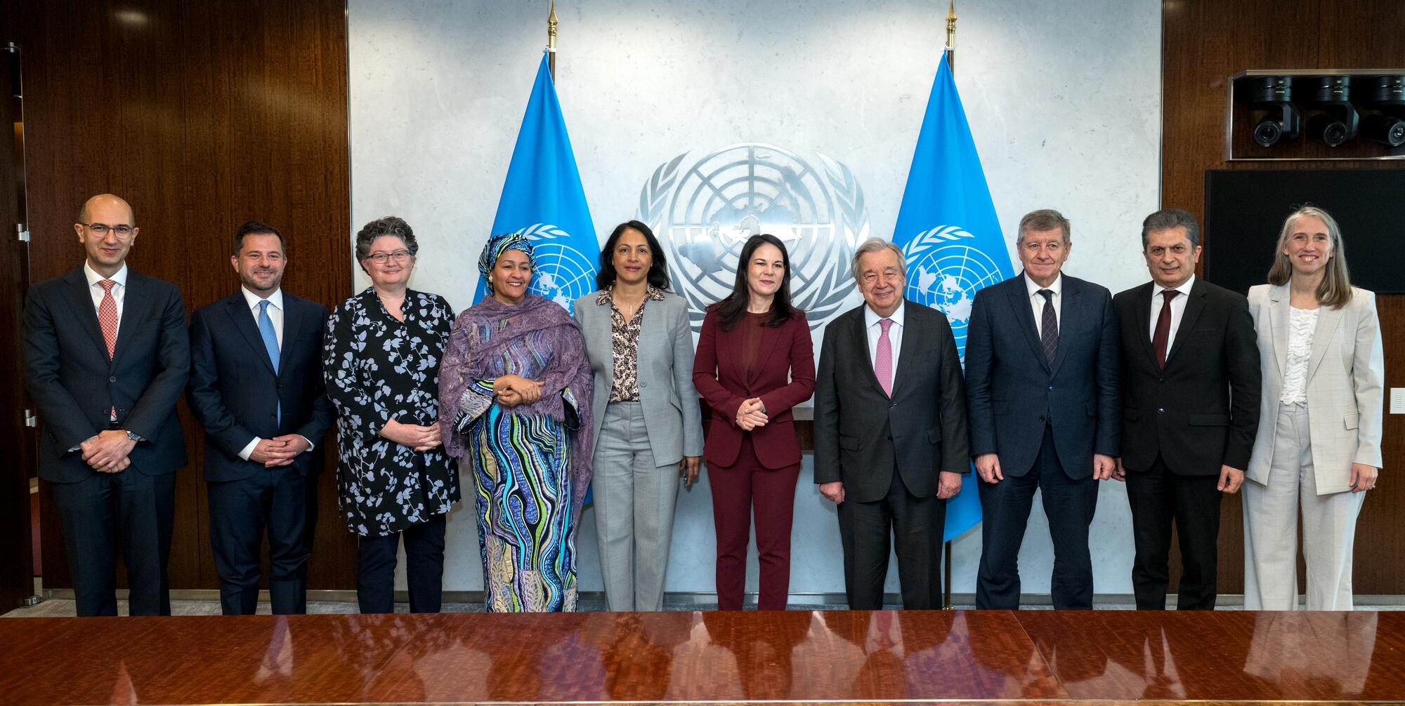 UN Secretary-General António Guterres (fourth from right) and members of his senior staff meet for a moment of appreciation in honor of Annalena Baerbock, (fifth from right) President of the Eightieth Session of the United Nations General Assembly.